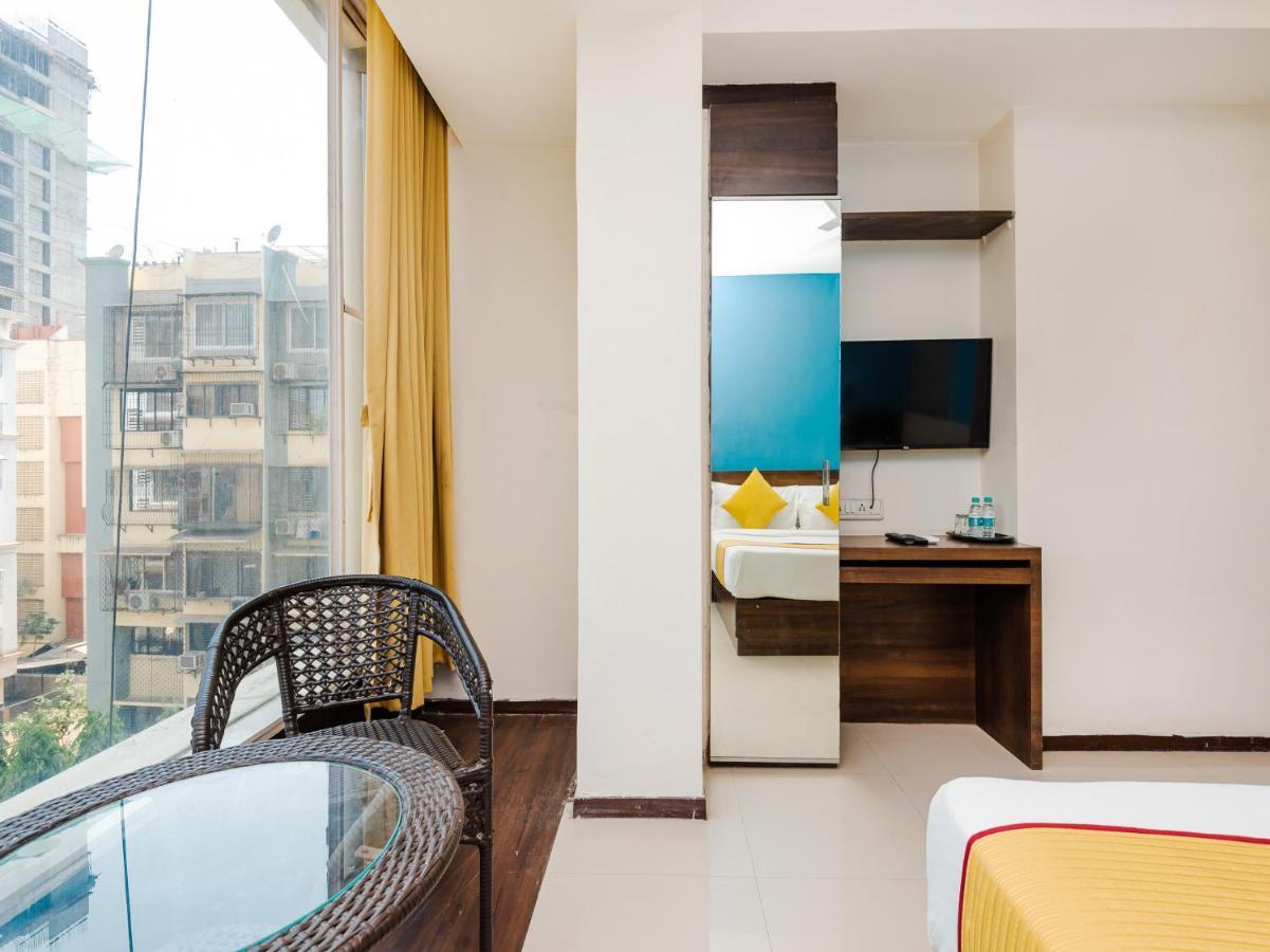 גוראי Hotel Aura - Near Malad Link Road מראה חיצוני תמונה
